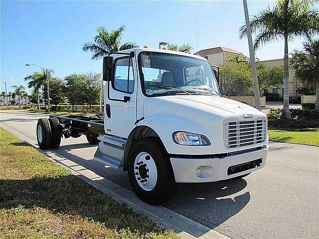 2011 FREIGHTLINER BUSINESS CLASS M2 106 Pompano Beach Florida Photo #0102913A