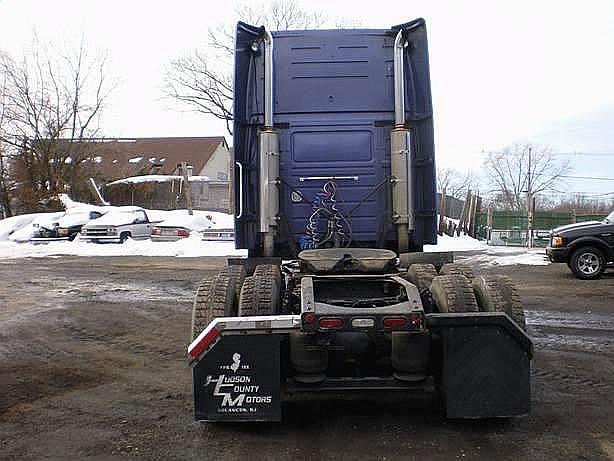 2005 VOLVO VNL42T660 S Amboy New Jersey Photo #0102929A