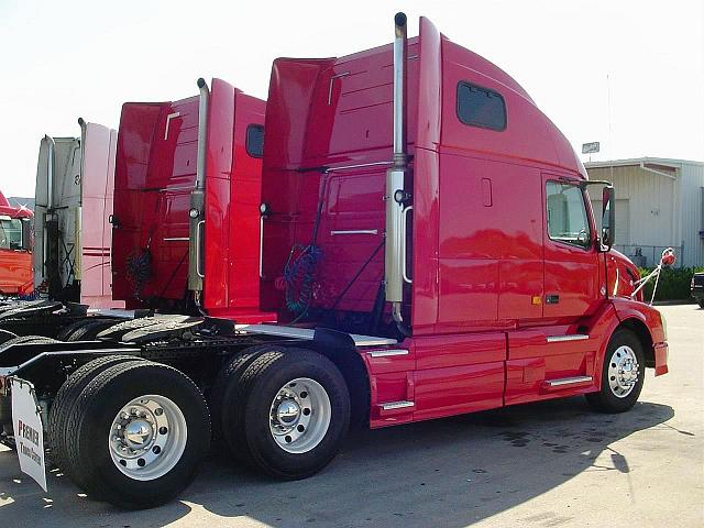 2007 VOLVO VNL64T670 Huntsville Alabama Photo #0103080A