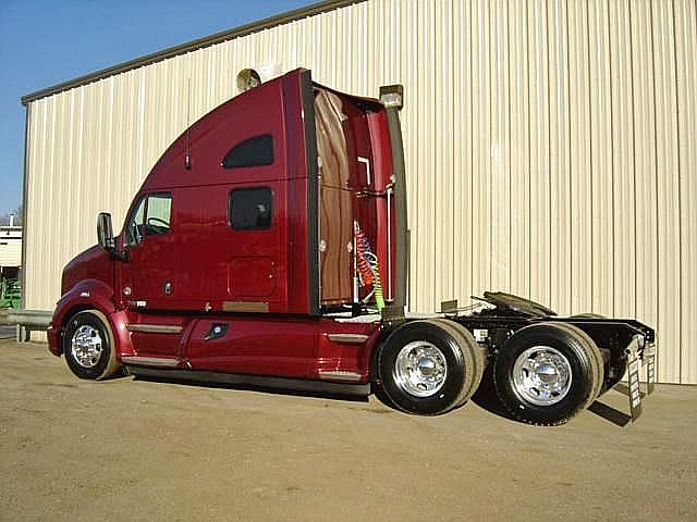 2012 KENWORTH T700 Wichita Kansas Photo #0103186A