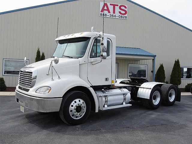 2007 FREIGHTLINER CL12064ST-COLUMBIA 120 Crawfordsville Indiana Photo #0103412A