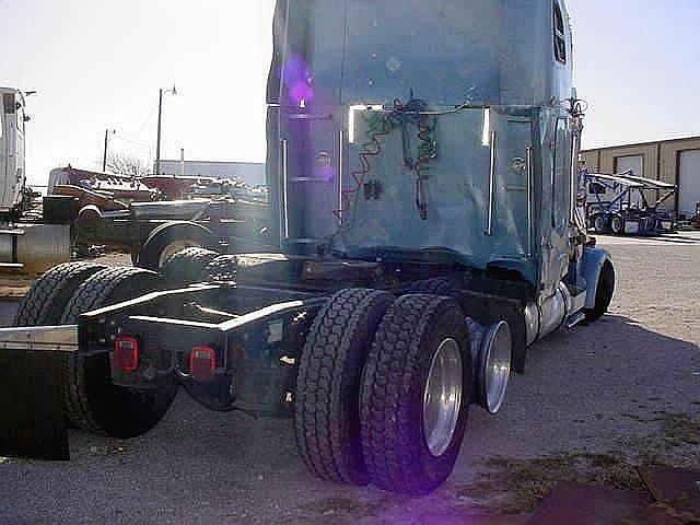 2006 FREIGHTLINER FLD13264T-CLASSIC XL Bowie Texas Photo #0103495A