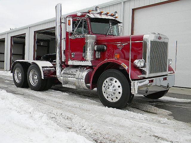 1977 PETERBILT 357 Painesville Ohio Photo #0103628A