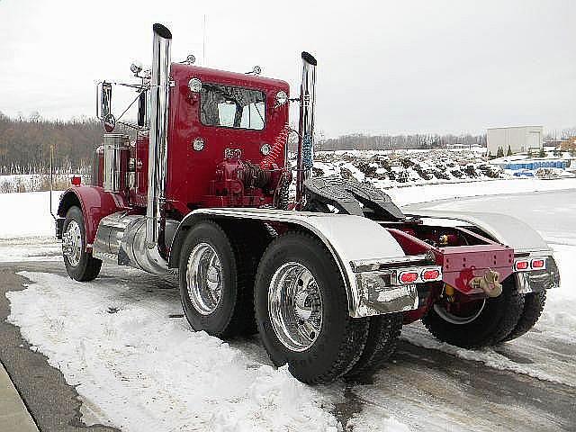 1977 PETERBILT 357 Painesville Ohio Photo #0103628A