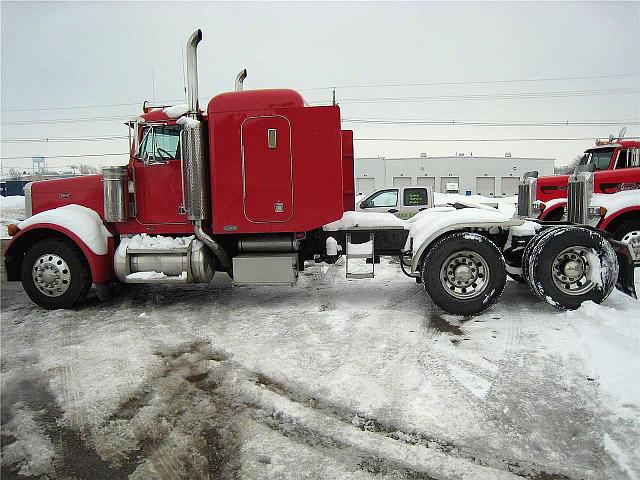 2004 PETERBILT 379 Owatonna Minnesota Photo #0103670A