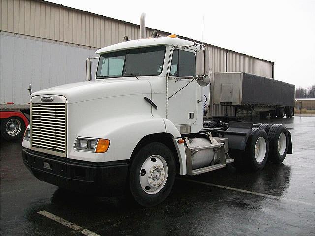 2003 FREIGHTLINER FLD11264ST Plymouth Indiana Photo #0103749A