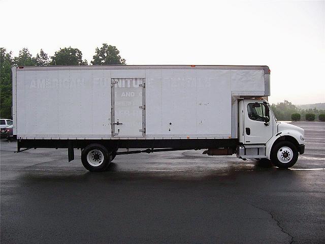 2004 FREIGHTLINER BUSINESS CLASS M2 106 New London North Carolina Photo #0105136A