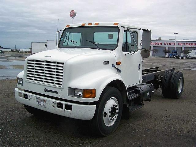 1998 INTERNATIONAL 4900 Fresno California Photo #0107077A