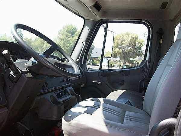 2005 FREIGHTLINER BUSINESS CLASS M2 106 Phoenix Arizona Photo #0107256A