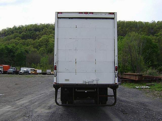 2004 FREIGHTLINER FL70 New Windsor New York Photo #0107621A