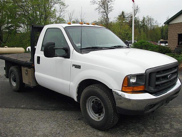 1999 FORD F350 Phillipston Massachusetts Photo #0107656A