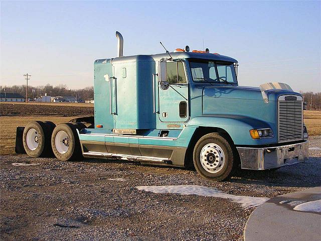 1993 FREIGHTLINER FLD12064ST KAHOKA Missouri Photo #0107969A