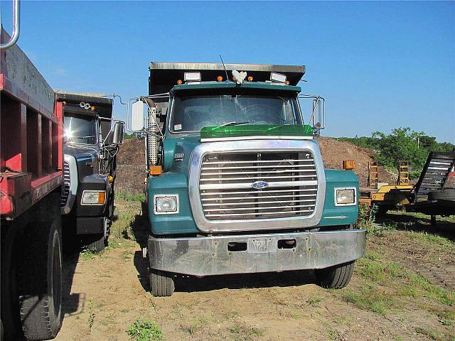 1988 FORD L8000 South Dennis Massachusetts Photo #0108117A