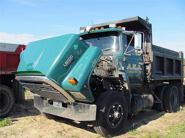 1988 FORD L8000 South Dennis Massachusetts Photo #0108117A