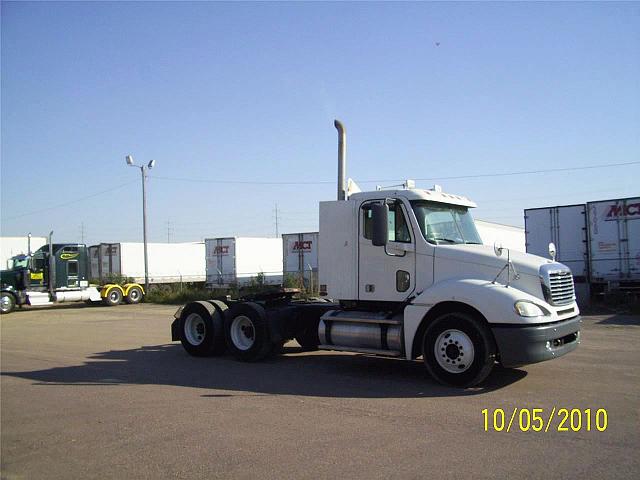 2006 FREIGHTLINER CL12064ST-COLUMBIA 120 Sioux Falls South Dakota Photo #0108407A