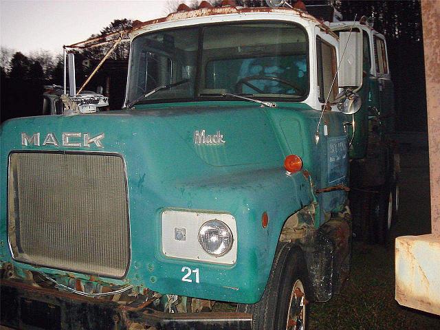 1981 MACK DM685S Mount Pleasant South Carolina Photo #0108524A