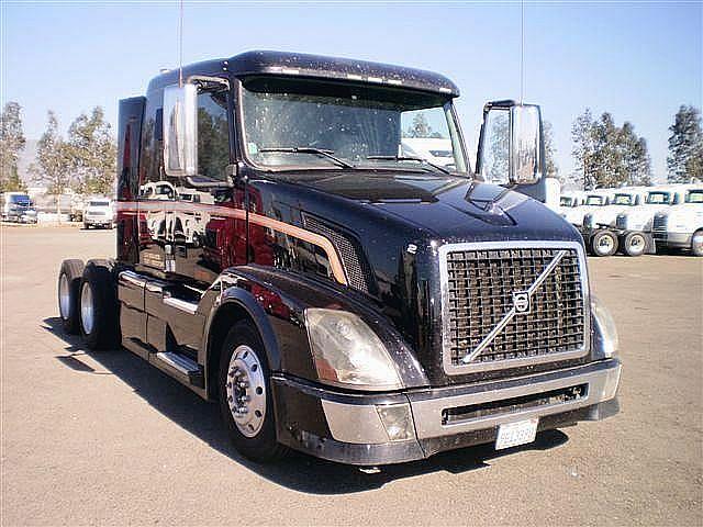 2008 VOLVO VNL64T430 Fontana California Photo #0108532A