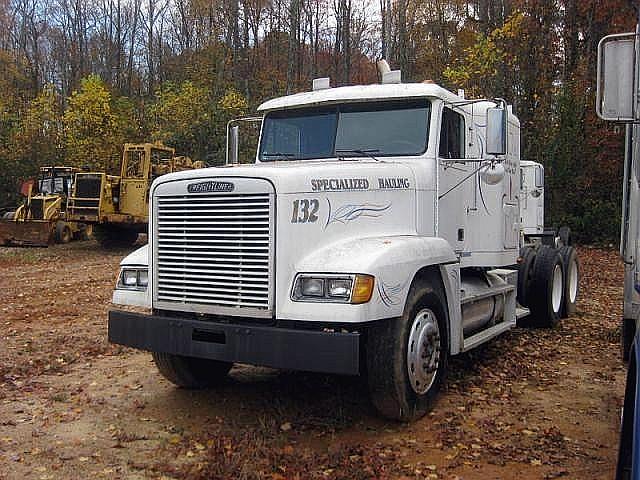 1996 FREIGHTLINER FLD12064ST Reading Massachusetts Photo #0108637A