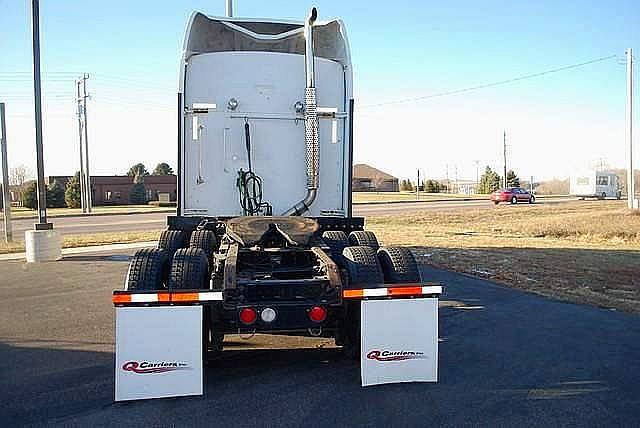 2005 KENWORTH T600 Mitchell South Dakota Photo #0108767A