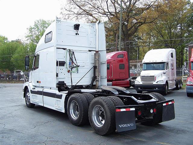 2006 VOLVO VNL64T670 Atlanta Georgia Photo #0109117A