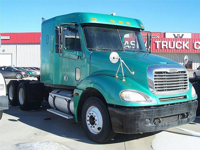 2006 FREIGHTLINER CL12064ST-COLUMBIA 120 Grand Island Nebraska Photo #0109154A