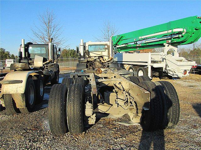 2003 MACK MR688S Atlanta Georgia Photo #0109319A