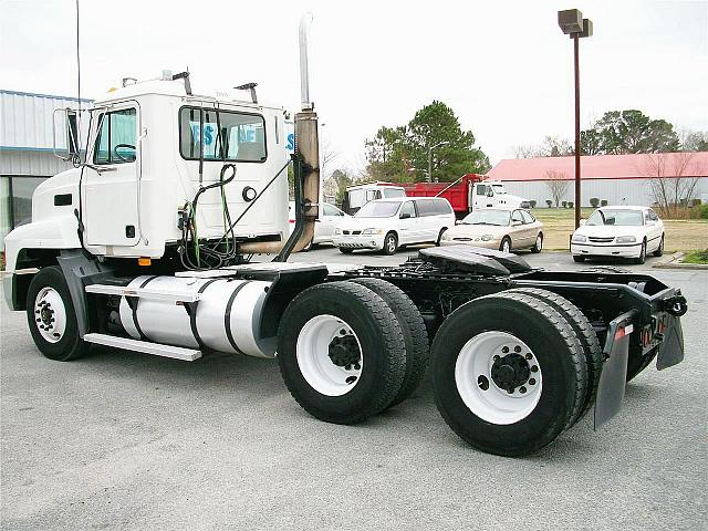 2003 MACK CH613 WINTERVILLE North Carolina Photo #0110409A