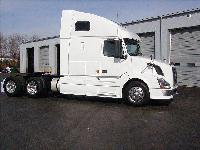 2008 VOLVO VNL64T670 Lima Ohio Photo #0110510A