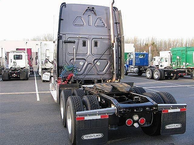 2008 FREIGHTLINER CA12564SLP - CASCADIA Coburg Oregon Photo #0110579A