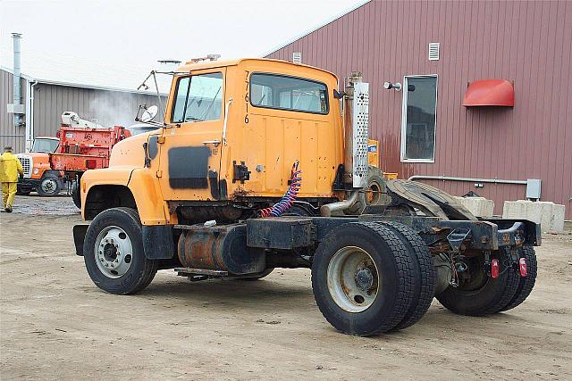 1990 FORD L8000 Jackson Minnesota Photo #0110738A