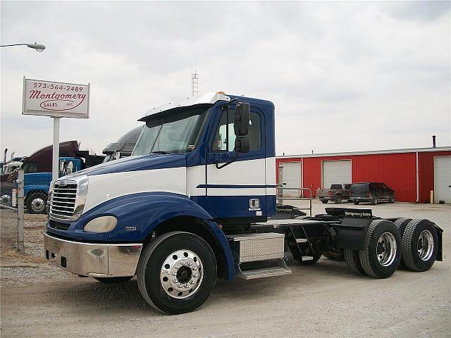 2006 FREIGHTLINER CL11264ST-COLUMBIA 112 Montgomery City Missouri Photo #0111083A