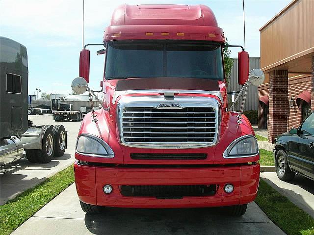 2007 FREIGHTLINER CL12064ST-COLUMBIA 120 Stockton California Photo #0111581A