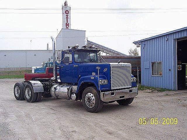 1985 MACK SUPERLINER RW613 Monee Illinois Photo #0111781A