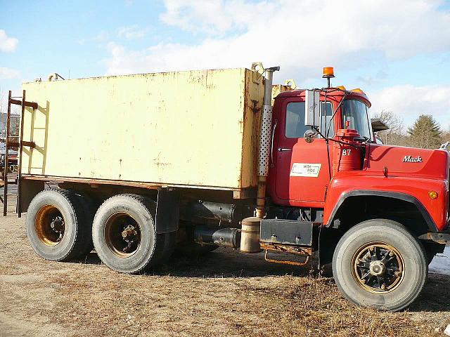 1983 MACK DM600 Bangor Maine Photo #0111838A