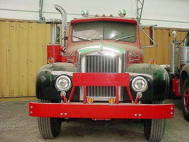 1960 MACK B61 Salisbury Massachusetts Photo #0111840A