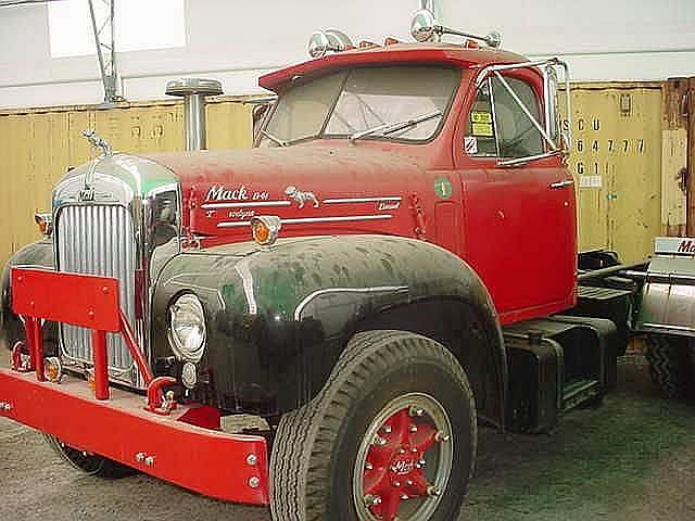 1960 MACK B61 Salisbury Massachusetts Photo #0111840A