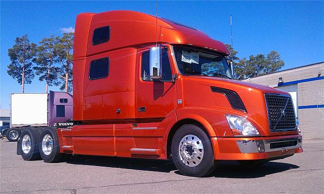 2012 VOLVO VNL64T780 Sauk Rapids Minnesota Photo #0112011A