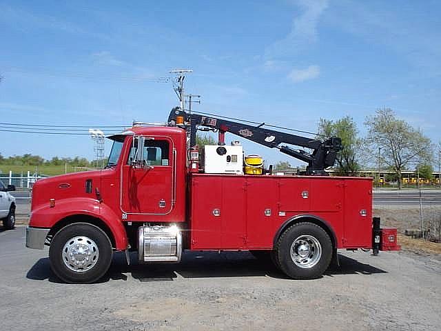 2002 PETERBILT 330 West Sacramento California Photo #0112137A