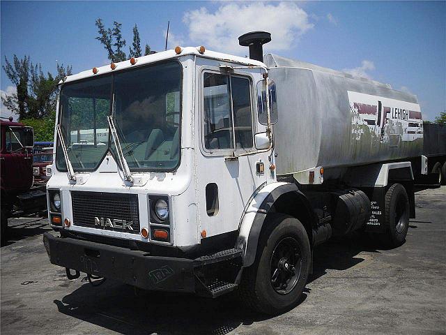 1985 MACK MR690P Opa-Locka Florida Photo #0112139A