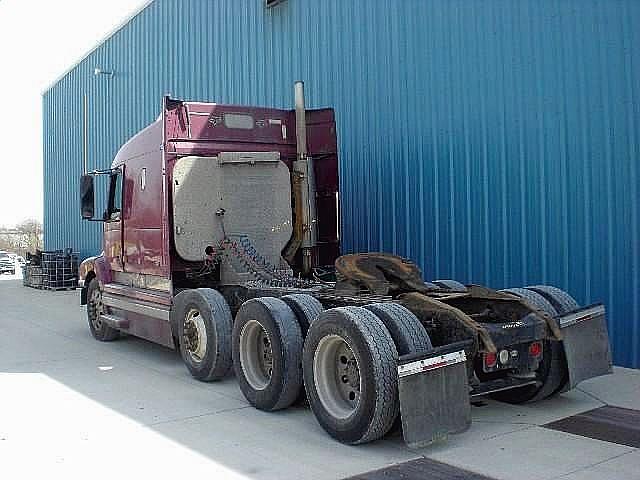 2000 VOLVO VNL64T660 Spencer Iowa Photo #0112157A