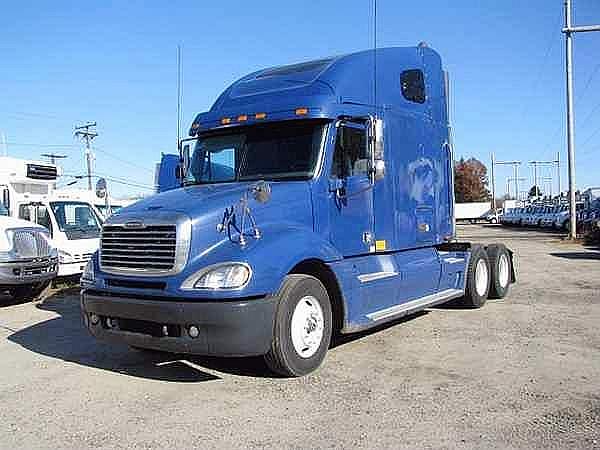 2005 FREIGHTLINER CL12064ST-COLUMBIA 120 Warwick Rhode Island Photo #0112280A