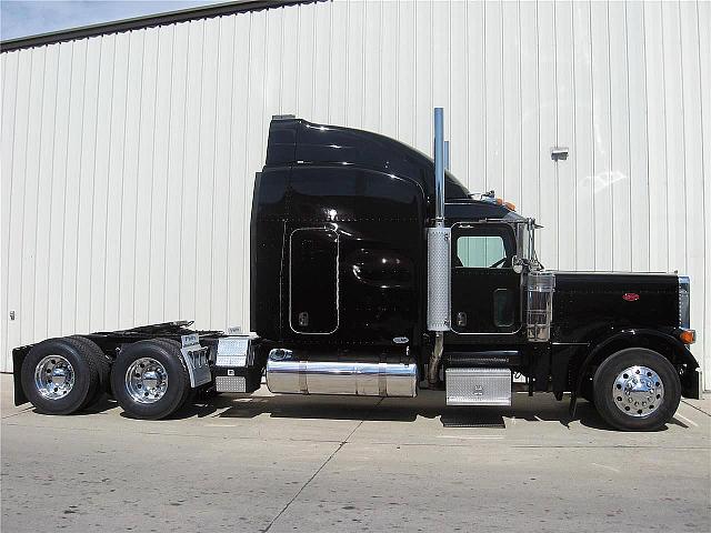 2007 PETERBILT 379EXHD Omaha Nebraska Photo #0112465A