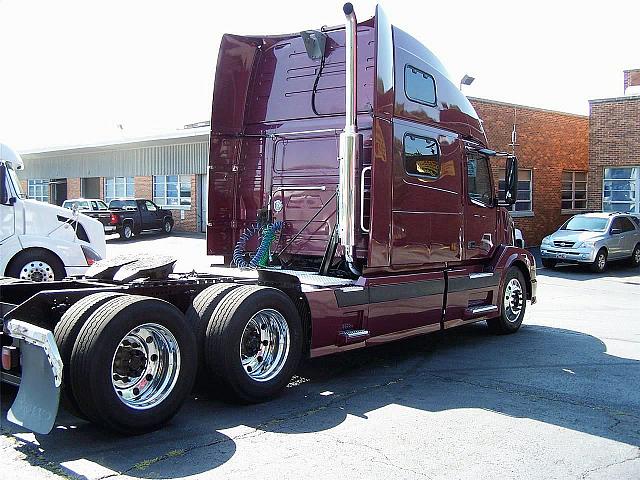 2005 VOLVO VNL64T780 Atlanta Georgia Photo #0112655A