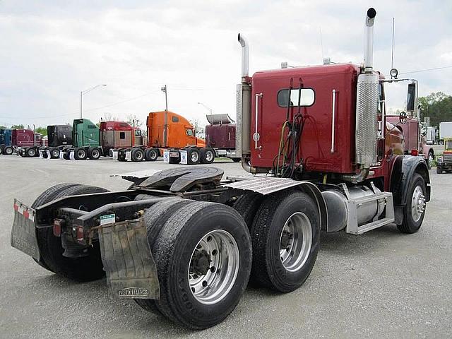 1999 FREIGHTLINER FLC12064 Memphis Indiana Photo #0112721A