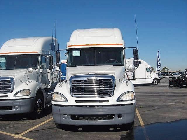 2006 FREIGHTLINER CL12064ST-COLUMBIA 120 San Diego California Photo #0112940A