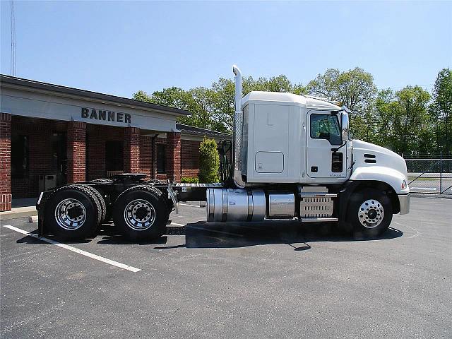 2012 MACK PINNACLE CXU613 Evansville Indiana Photo #0113317A