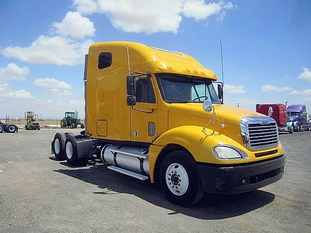 2006 FREIGHTLINER CL12064ST-COLUMBIA 120 GROOM Texas Photo #0113570A