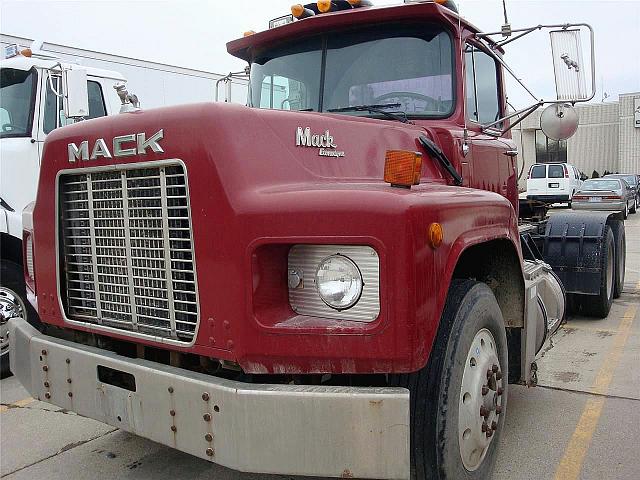 1990 MACK RD688 STERLING HEIGHTS Michigan Photo #0113608A