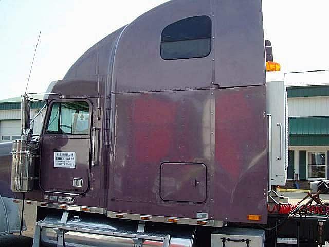 2001 FREIGHTLINER FLD13264T-CLASSIC XL Sebewaing Michigan Photo #0113651A