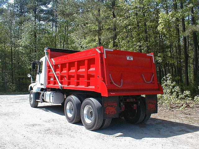 2011 VOLVO VHD64F200 ASHLAND Virginia Photo #0114093A